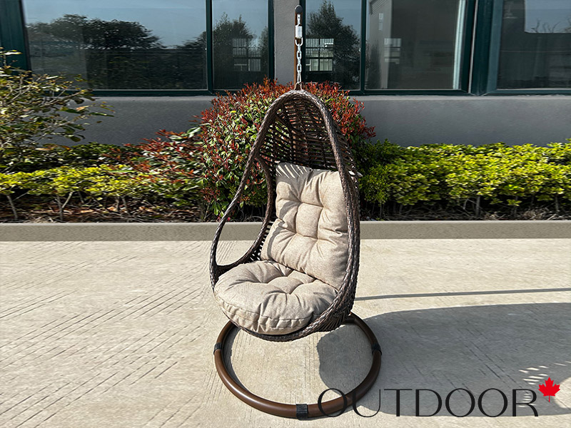 Подвесное кресло "кокон" из ротанга OUTDOOR Сорренто, коричневое