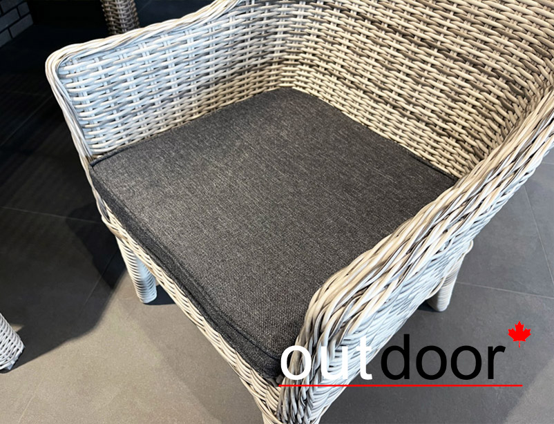 Комплект мебели из ротанга OUTDOOR Фиджи (стол, 4 стула), узкое плетение, светлый микс
