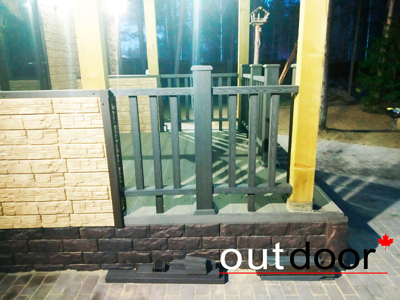Ограждения из ДПК Outdoor для крыльца дома в Смолевичском районе.