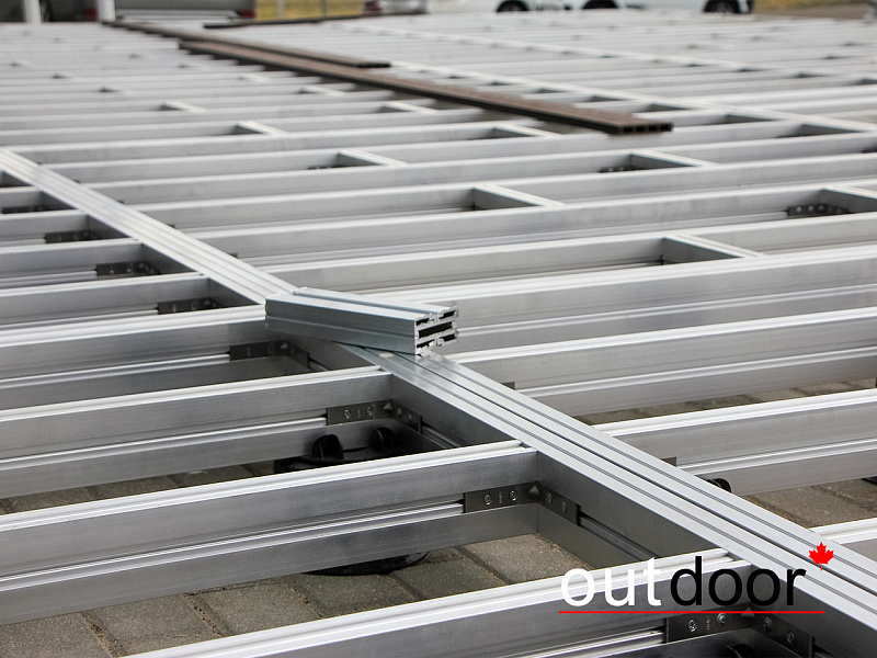 Терраса автосалона