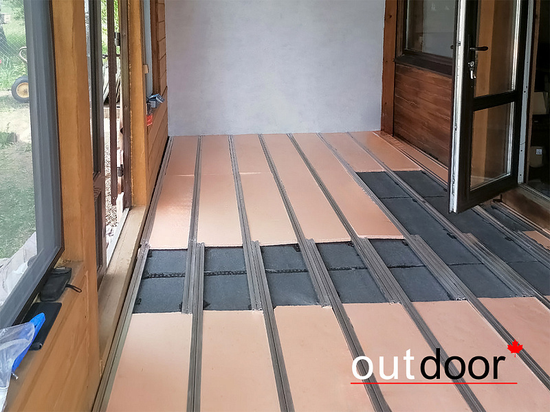 Настил из ДПК на крытой террасе