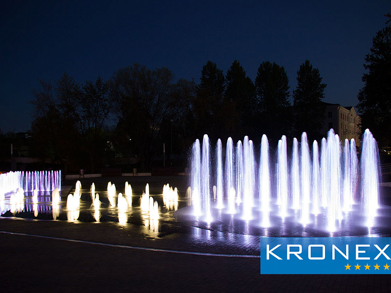 Фонтан в г.Минске на основании из  регулируемых опор Kronex.